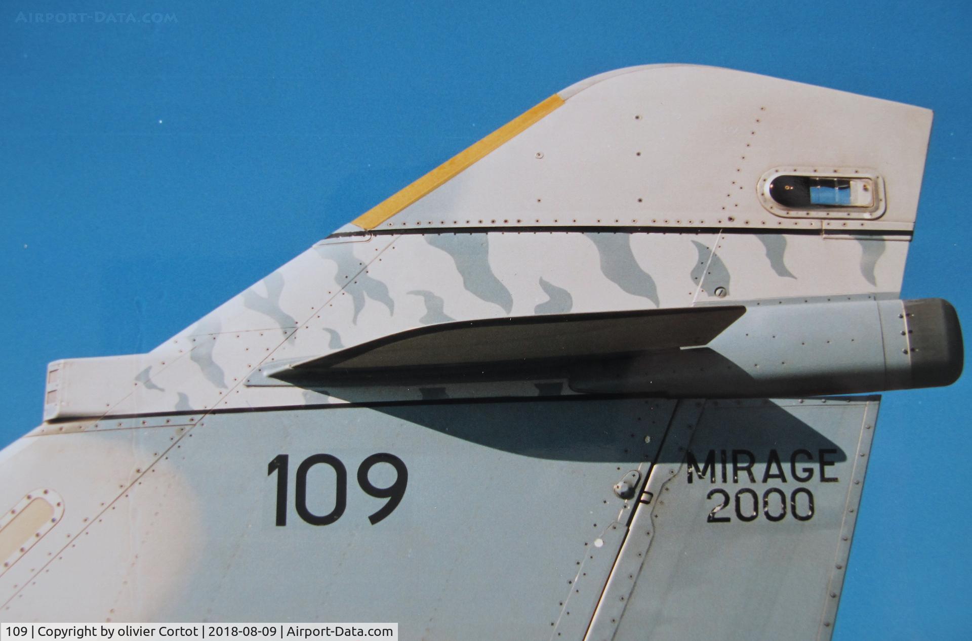 109, Dassault Mirage 2000C C/N 375, tiger stripe