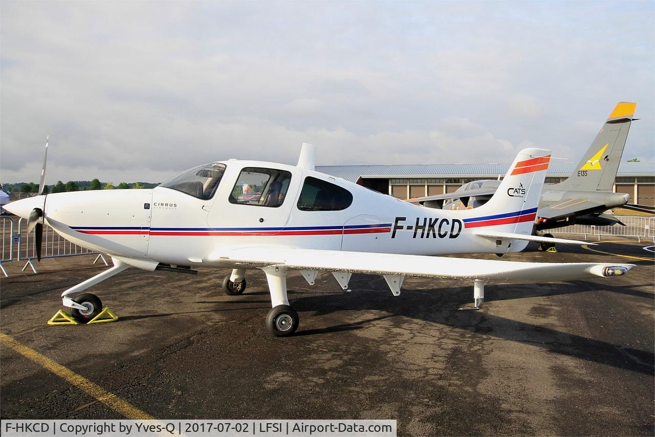 F-HKCD, Cirrus SR20 C/N 2186, Cirrus SR20, Static display, St Dizier-Robinson Air Base 113 (LFSI) Open day 2017