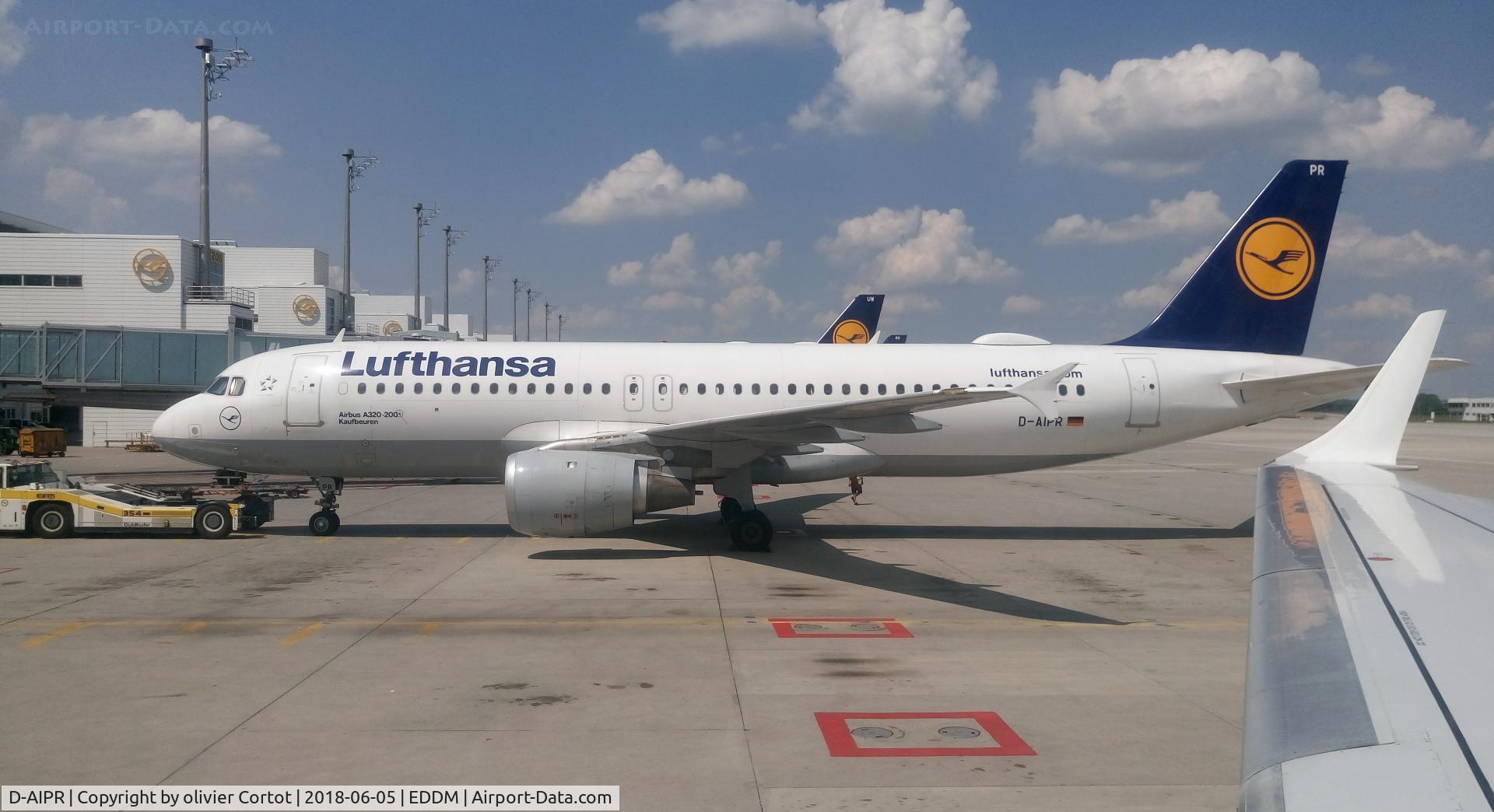 D-AIPR, 1990 Airbus A320-211 C/N 111, arriving at Munchen airport