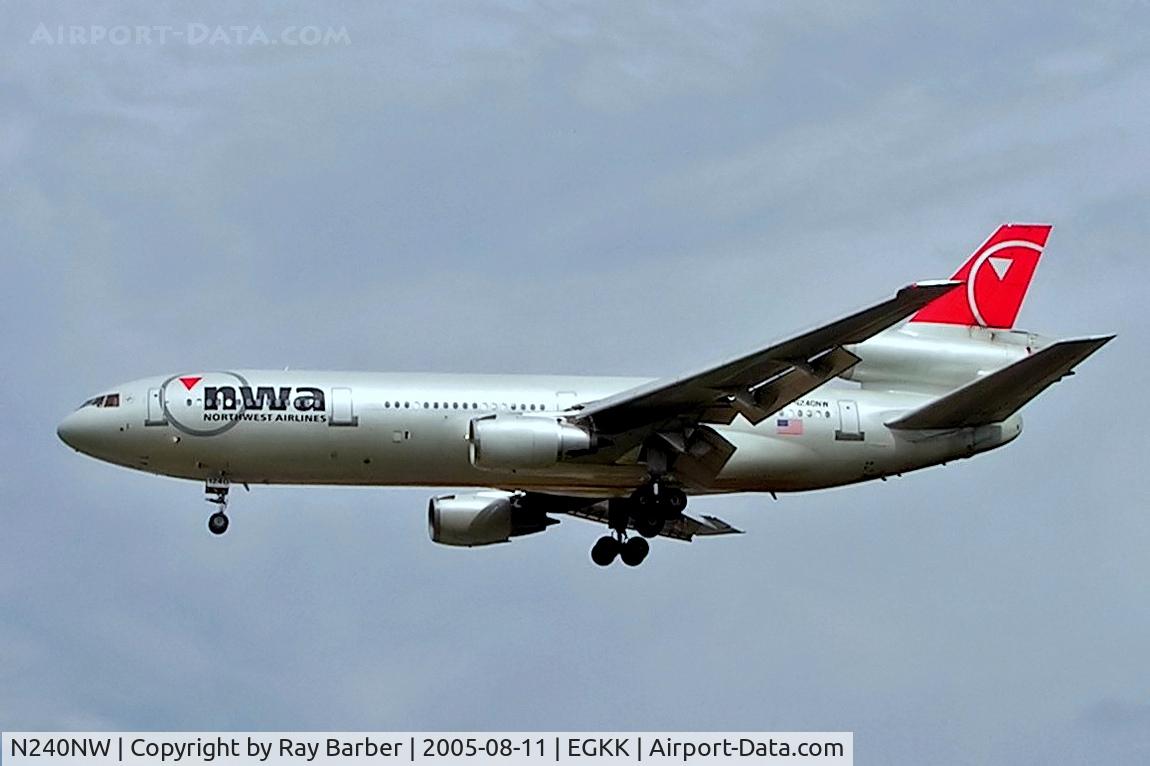 N240NW, 1988 McDonnell Douglas DC-10-30 C/N 48319, N240NW   McDonnell Douglas DC-10-30ER [48319] (Northwest Airlines) Gatwick~G 11/08/2005