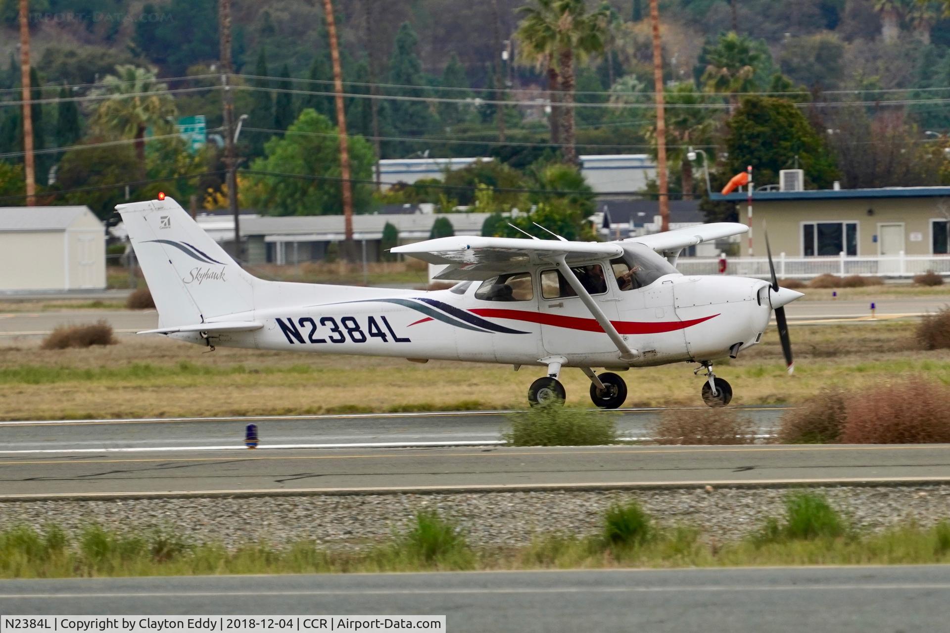 N2384L, 1999 Cessna 172R C/N 17280706, Buchanan Field Concord California 2018.