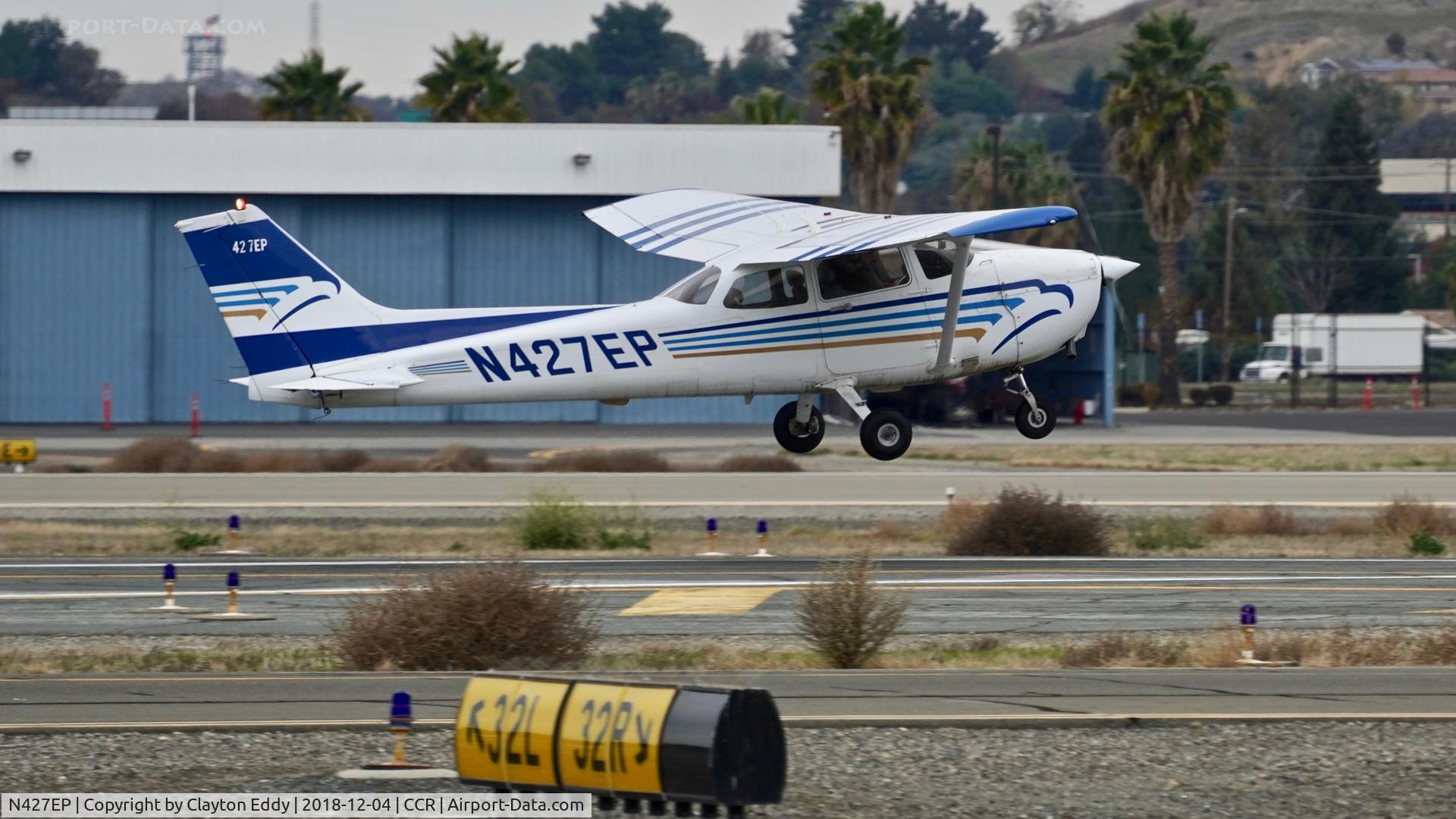N427EP, 1998 Cessna 172R C/N 17280606, Buchanan Field Concord California 2018.
