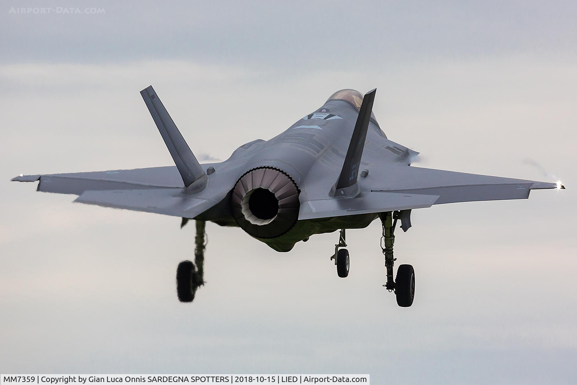 MM7359, 2017 Lockheed Martin F-35A Lightning II C/N AL-09, LANDING 17R