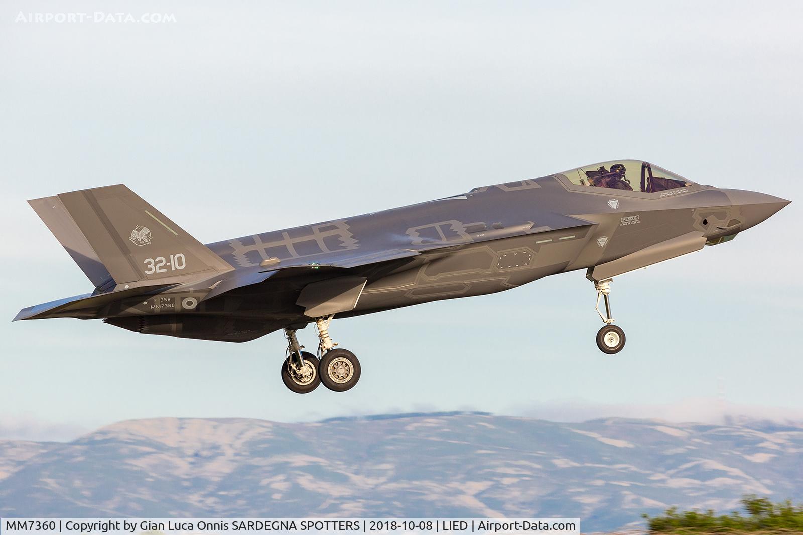 MM7360, Lockheed Martin F-35A Lightning II C/N AL-10, LANDING 17R