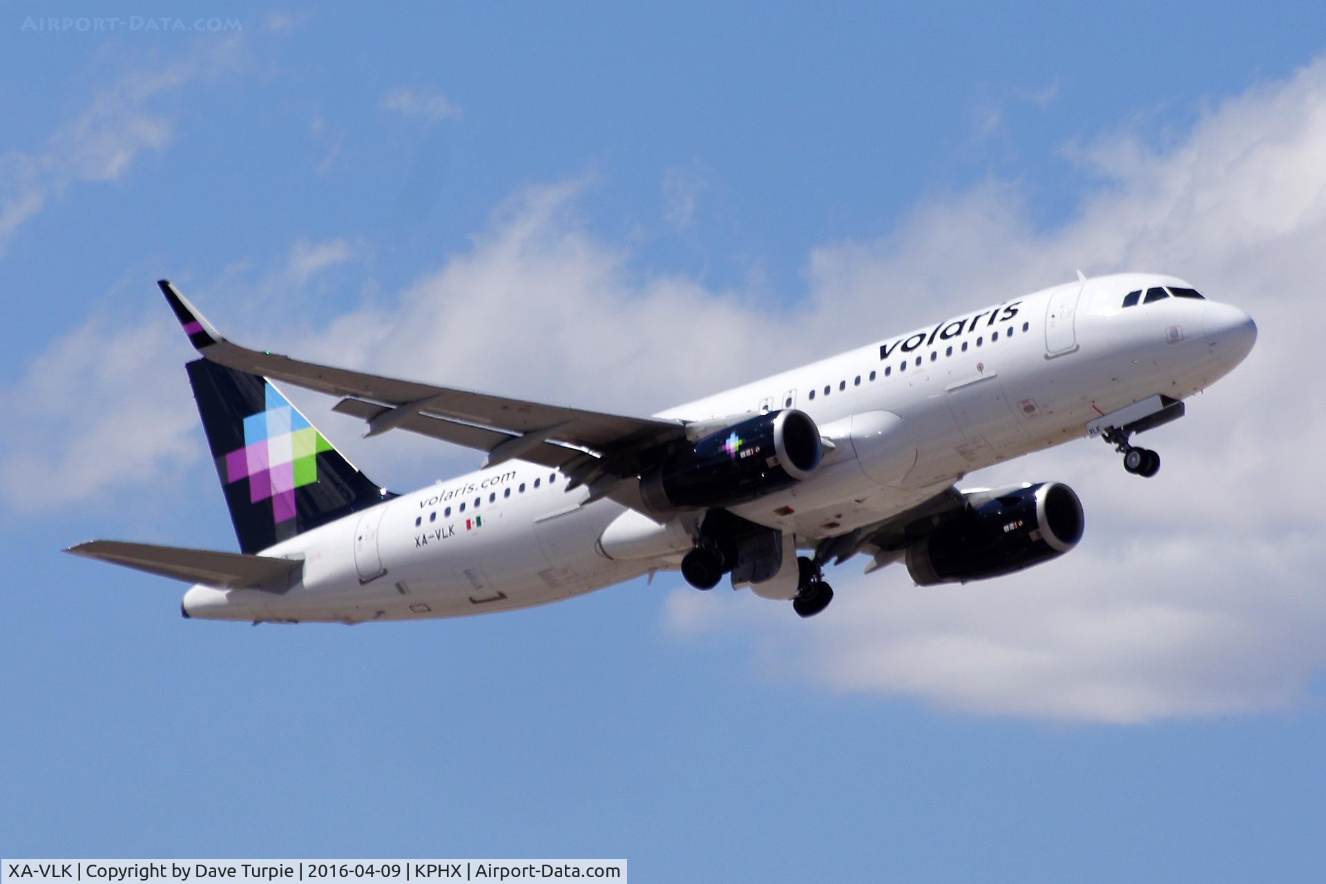 XA-VLK, 2015 Airbus A320-233 C/N 6610, The plane was not named yet in this picture.