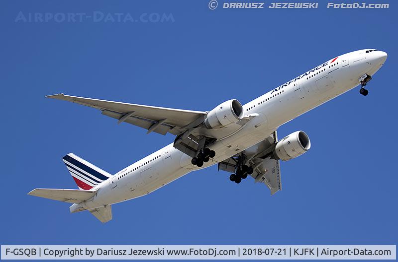 F-GSQB, 2004 Boeing 777-328/ER C/N 32724, Boeing 777-328/ER - Air France  C/N 32724, F-GSQB