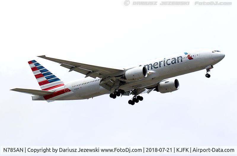 N785AN, 2000 Boeing 777-223/ER C/N 30005, Boeing 777-223/ER - American Airlines  C/N 30005, N785AN