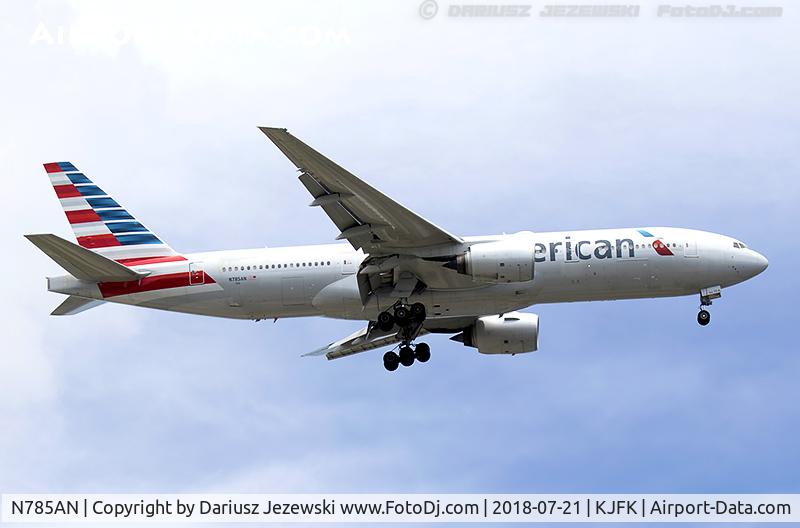 N785AN, 2000 Boeing 777-223/ER C/N 30005, Boeing 777-223/ER - American Airlines  C/N 30005, N785AN