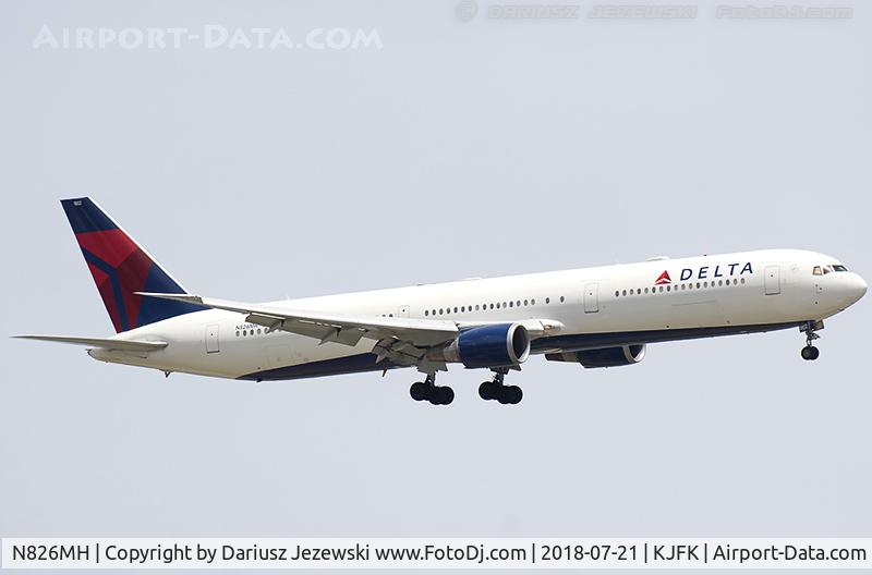 N826MH, 1999 Boeing 767-432/ER C/N 29713, Boeing 767-432/ER - Delta Air Lines  C/N 29713, N826MH