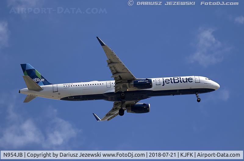 N954JB, 2015 Airbus A321-231 C/N 6725, Airbus A321-231 