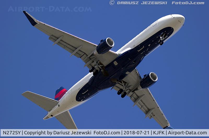 N272SY, 2004 Embraer 175LR (ERJ-170-200LR) C/N 17000734, Embraer 175LR (ERJ-170-200LR) - Delta Connection (SkyWest Airlines)   C/N 17000734, N272SY