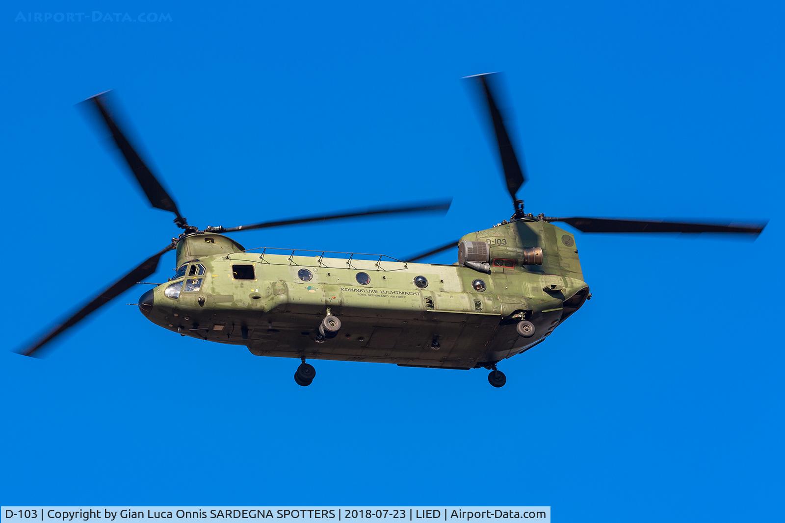 D-103, 2004 Boeing CH-47D Chinook C/N M.4103, Landing 35R