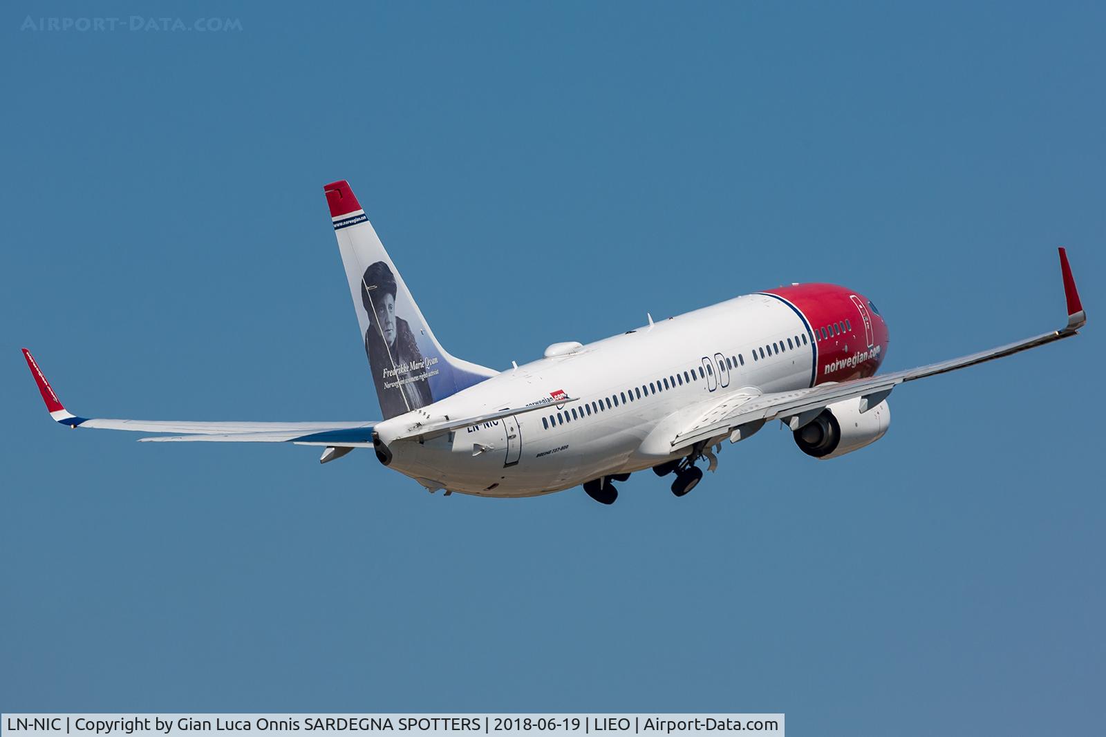 LN-NIC, 2012 Boeing 737-8JP C/N 38881, TAKE OFF 05R