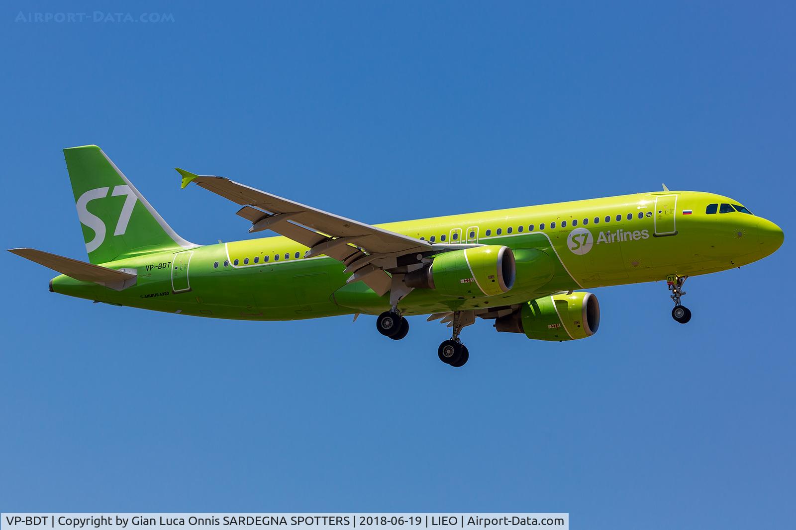 VP-BDT, Airbus A320-214 C/N 3494, LANDING 05R