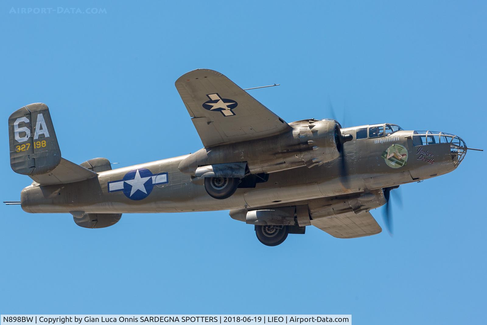 N898BW, 1945 North American TB-25N Mitchell C/N 108-47749 (45-8898), TAKE OFF 05R