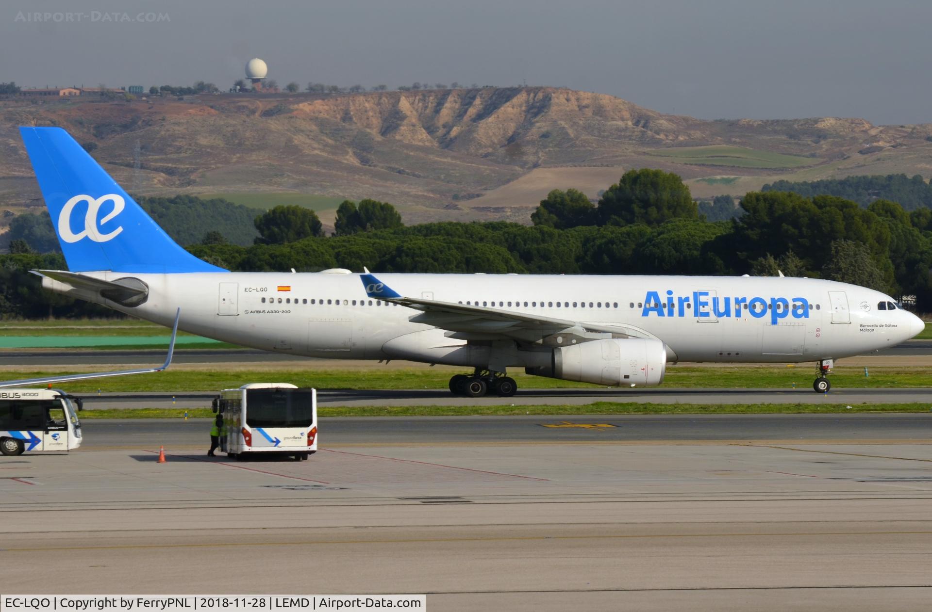 EC-LQO, 2002 Airbus A330-243 C/N 505, Air Europa A332 taxying to its stand.