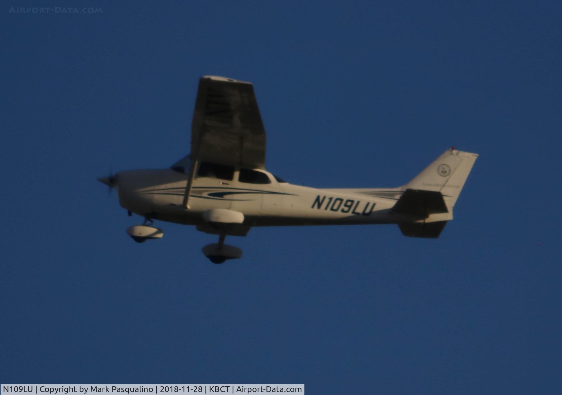 N109LU, 2001 Cessna 172R C/N 17280991, Cessna 172R