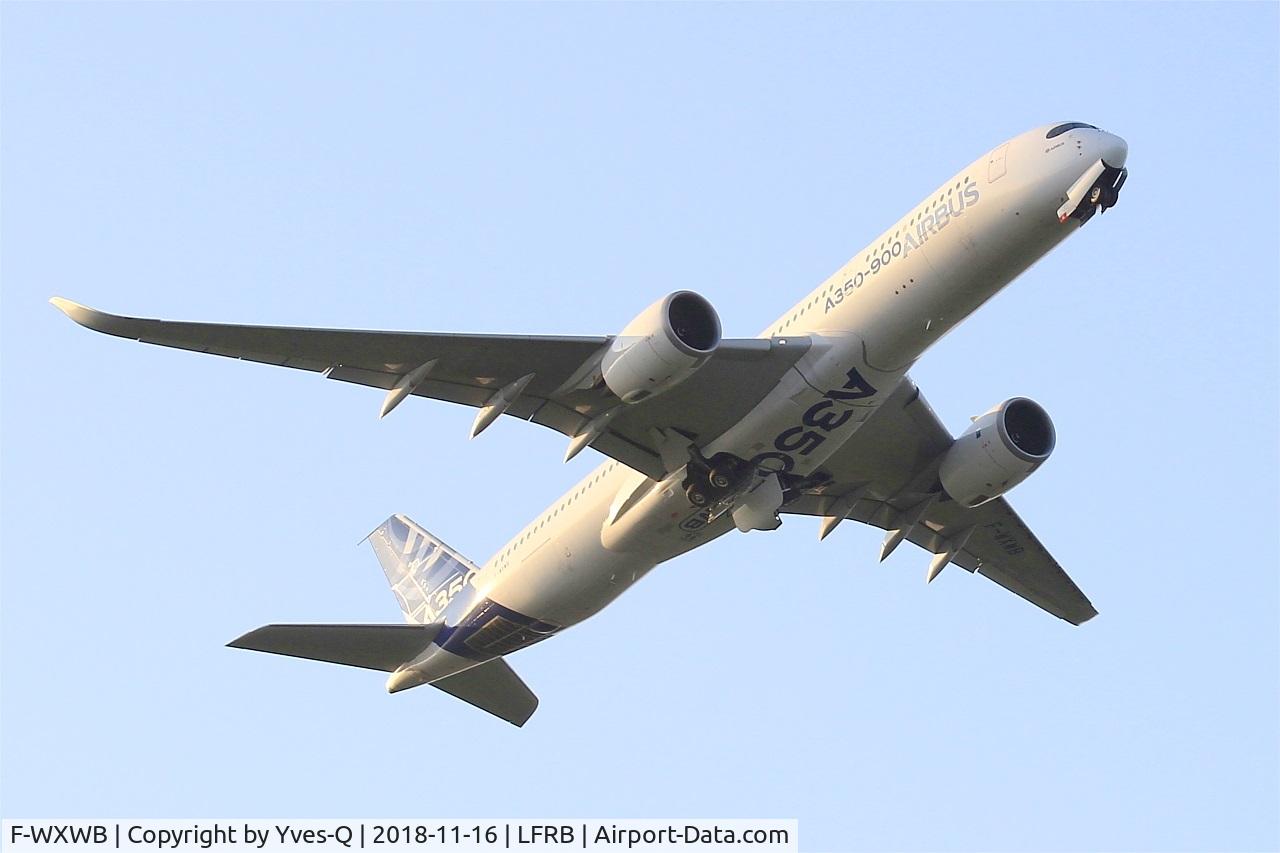 F-WXWB, 2013 Airbus A350-941 C/N 001, Airbus A350-941, Take off rwy 07R, Brest-Bretagne airport (LFRB-BES)