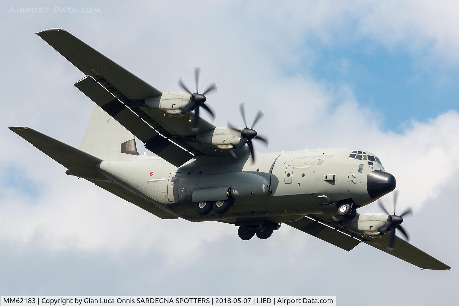MM62183, 2001 Lockheed Martin KC-130J Hercules C/N 382-5512, LANDING 17L