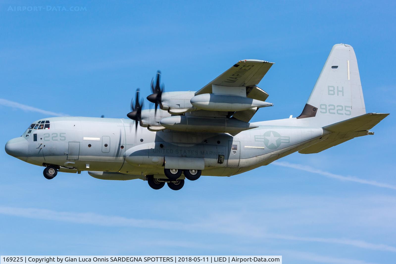 169225, Lockheed Martin KC-130J Hercules Hercules C/N 382-5792, LANDING 35R