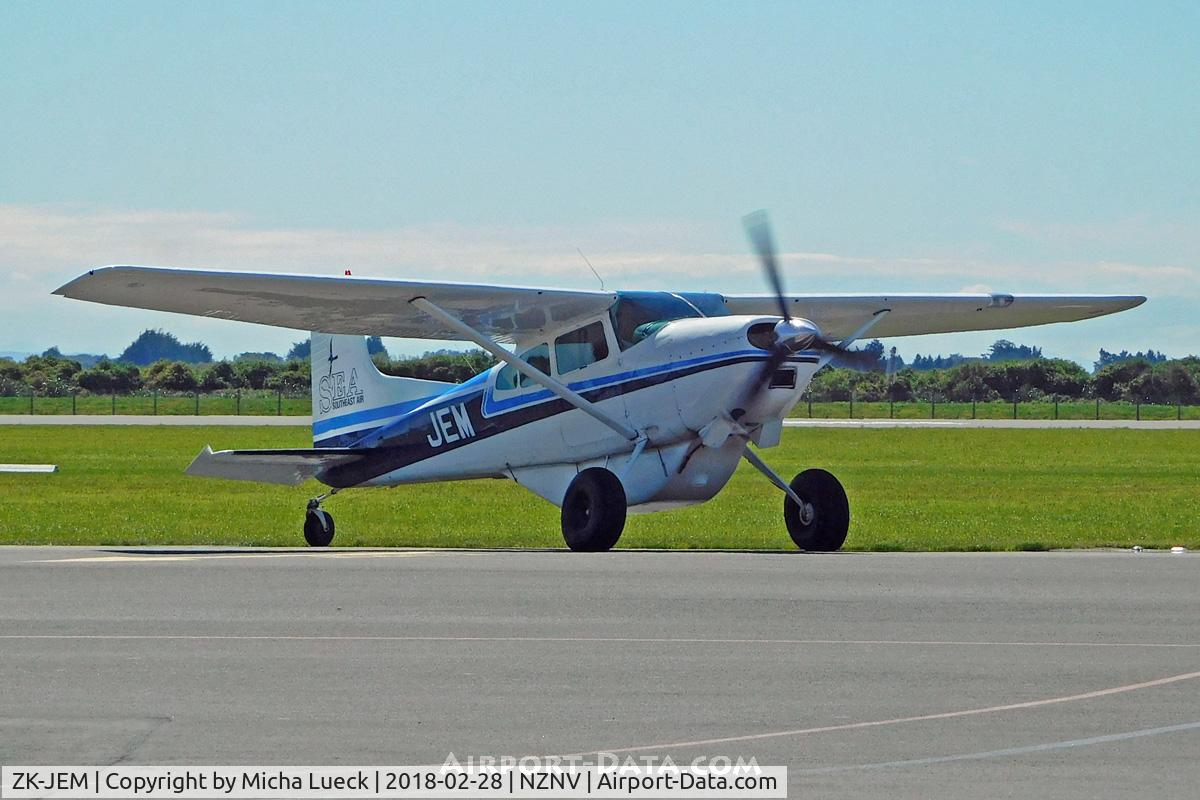ZK-JEM, Cessna A185E Skywagon 185 C/N 18501780, At Invercargill