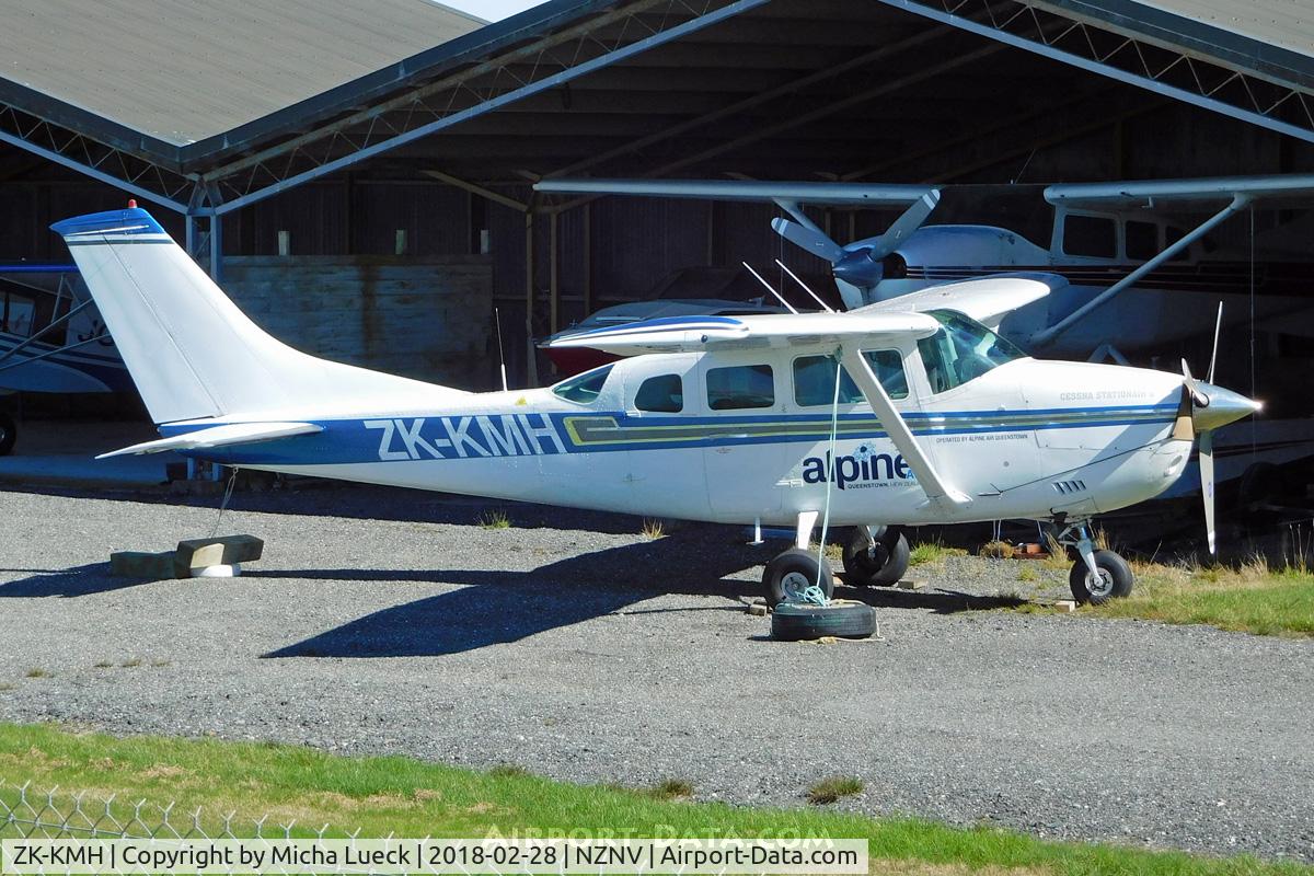 ZK-KMH, Cessna TU206G Turbo Stationair Turbo Stationair C/N U20604075, At Invercargill