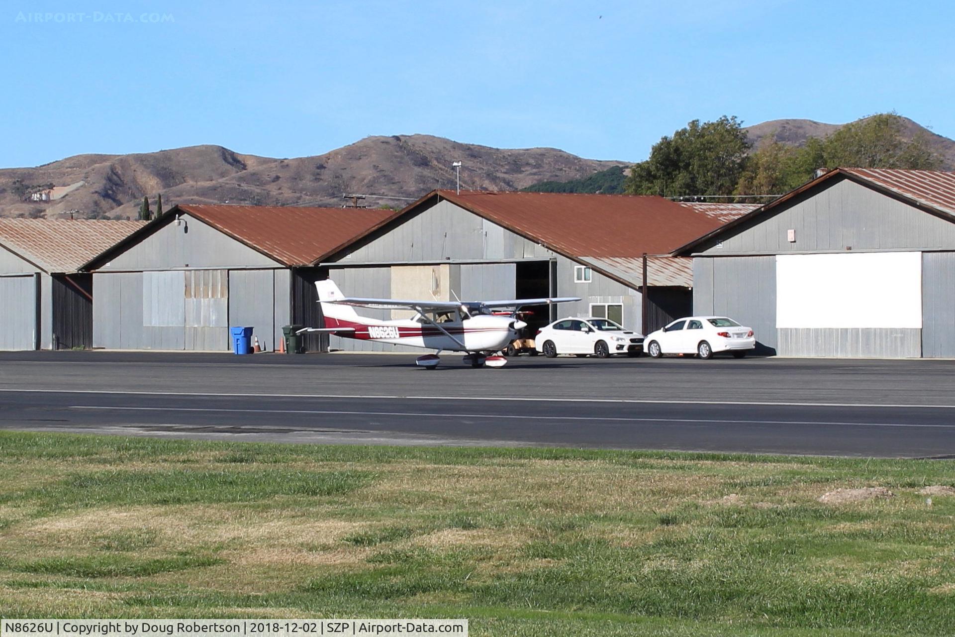 N8626U, 1965 Cessna 172F C/N 17252527, 1965 Cessna 172F, Continental O-300 145 Hp, taxi to Rwy 22