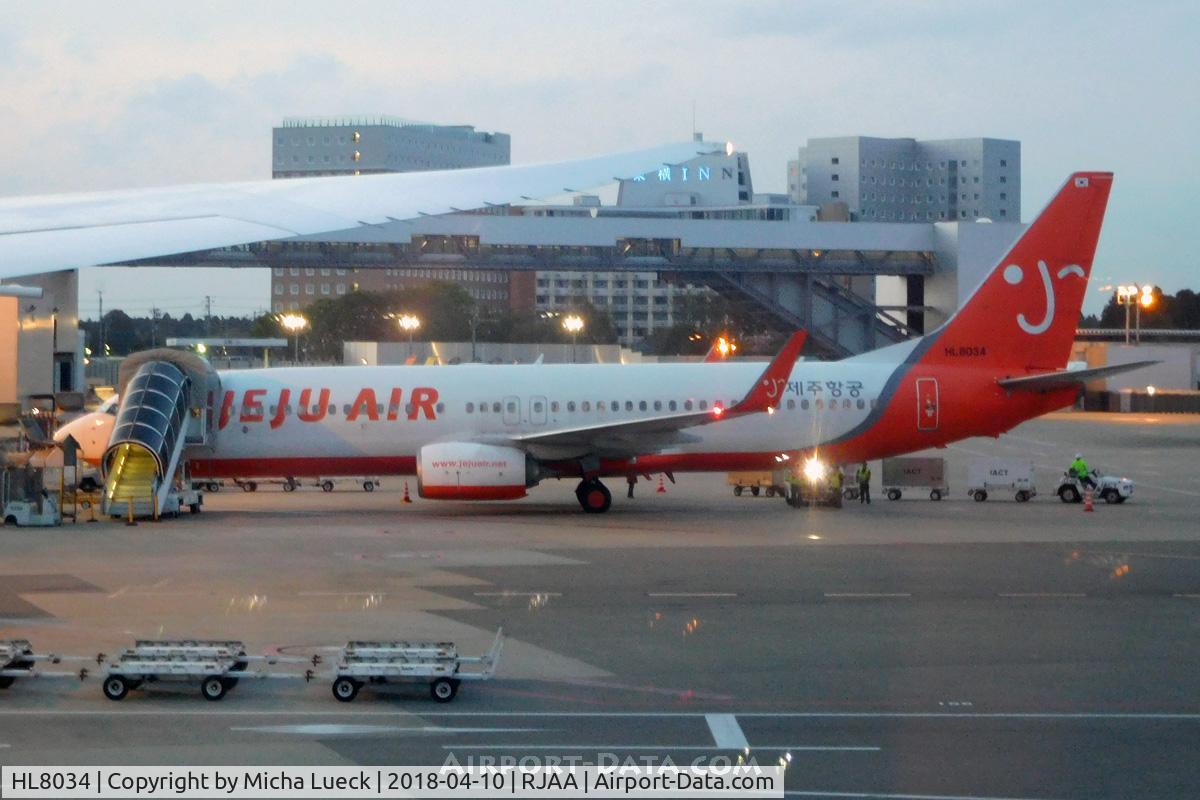 HL8034, Boeing 737-8HX C/N 38101, At Narita
