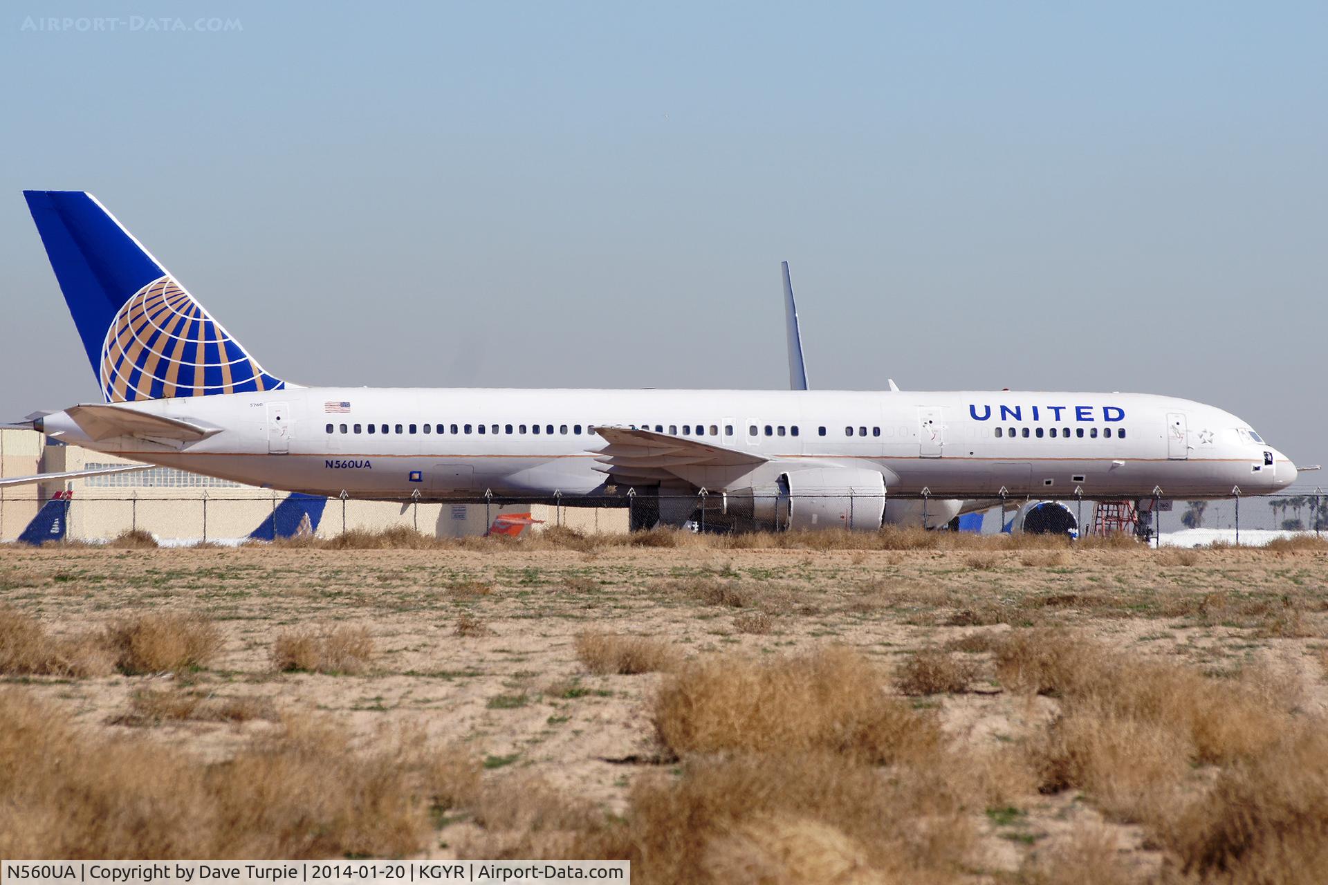 N560UA, 1992 Boeing 757-222 C/N 26660, Now stored at KSBD.