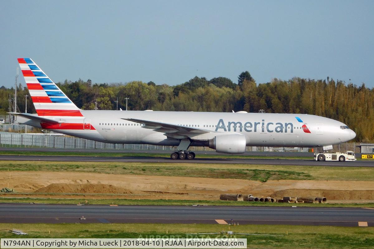N794AN, 2000 Boeing 777-223 C/N 30256, At Narita