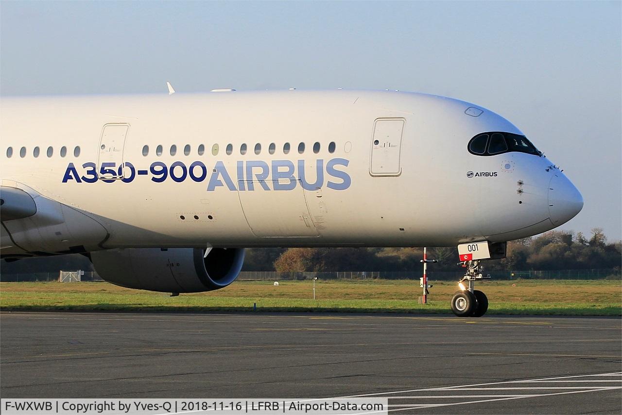 F-WXWB, 2013 Airbus A350-941 C/N 001, Airbus A350-941, Taxiing, Brest-Bretagne airport (LFRB-BES)