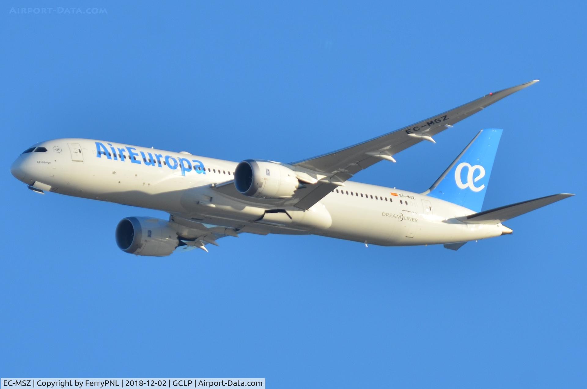 EC-MSZ, 2018 Boeing 787-9 Dreamliner C/N 62171, Air Europa B789 turning finals.