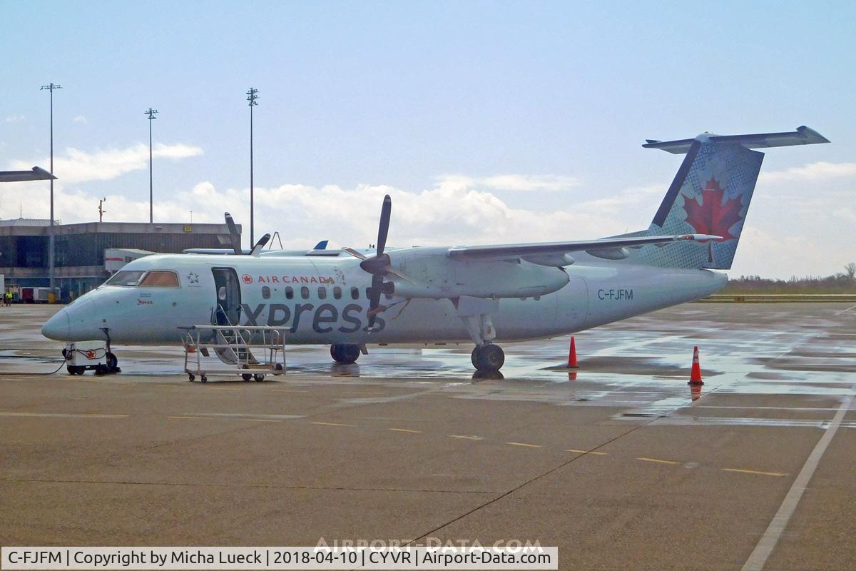 C-FJFM, 1990 De Havilland Canada DHC-8-311 Dash 8 C/N 240, At Vancouver