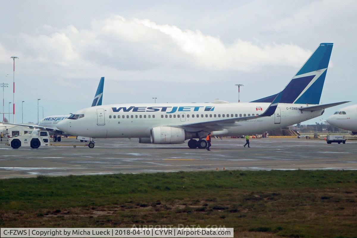 C-FZWS, 2001 Boeing 737-76N C/N 32731, At Vancouver