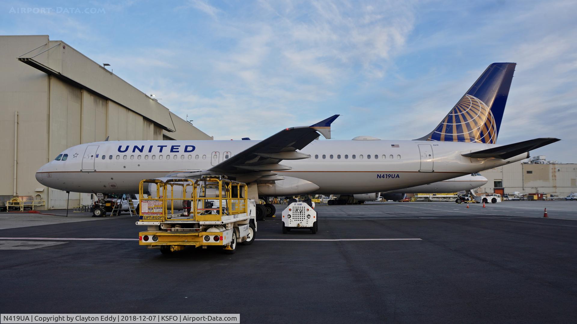 N419UA, 1994 Airbus A320-232 C/N 487, SFO 2018.