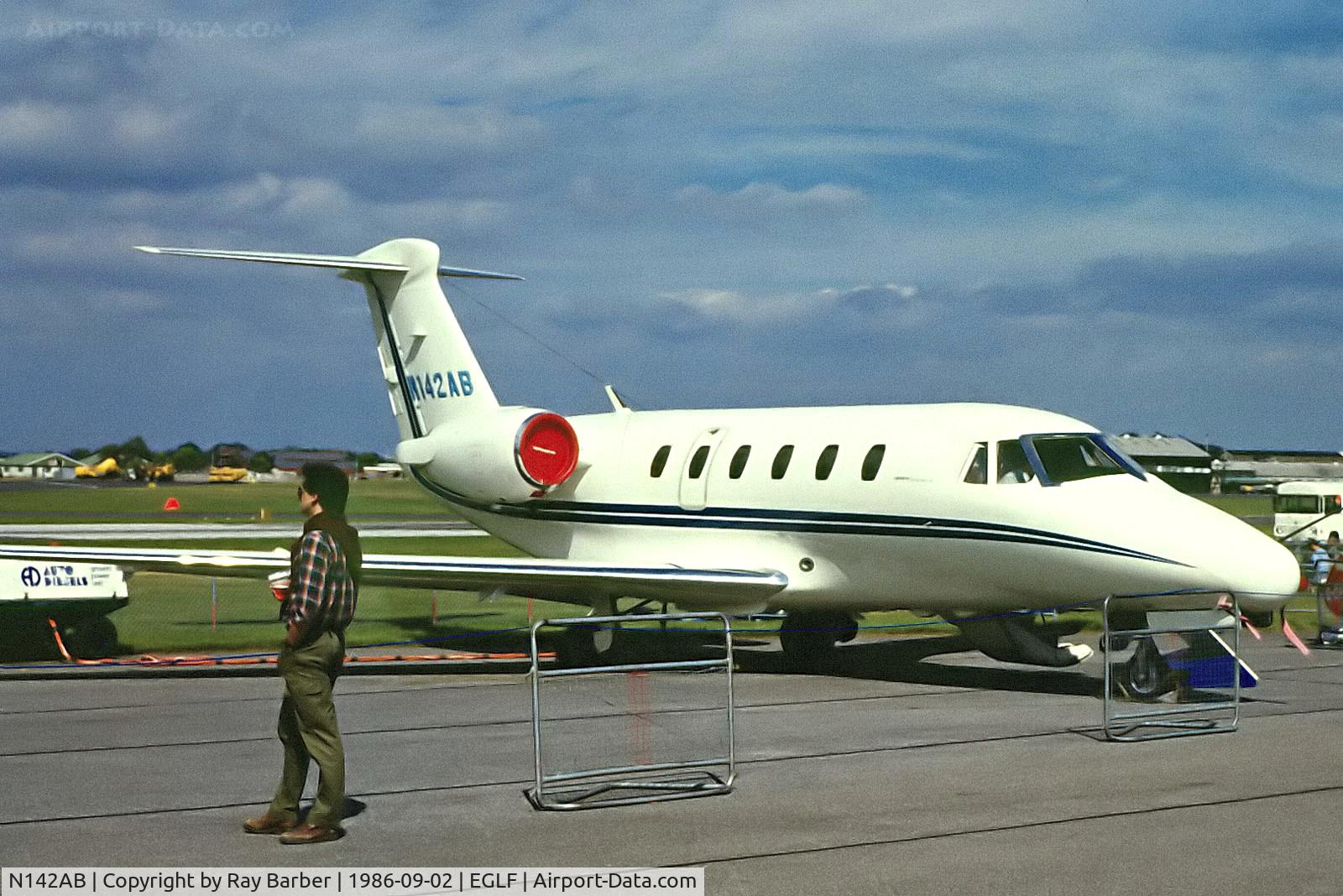 N142AB, 1985 Cessna 650 Citation III C/N 650-0042, N142AB   Cessna Citation III [650-0042] Farnborough~G @ 02/09/1986