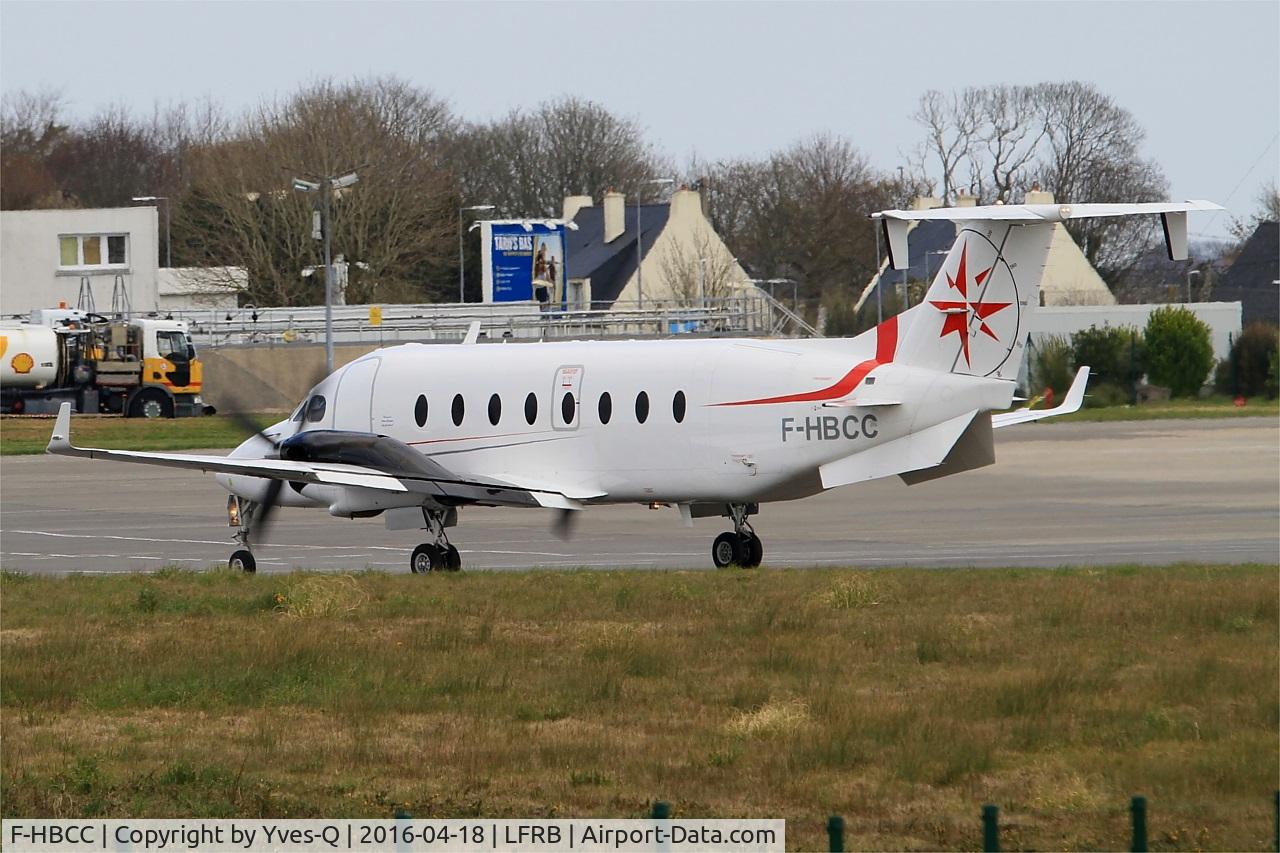 F-HBCC, 1999 Beech 1900D C/N UE-350, Beech 1900D, Taxiing to  rwy 25L, Brest-Bretagne Airport (LFRB-BES)