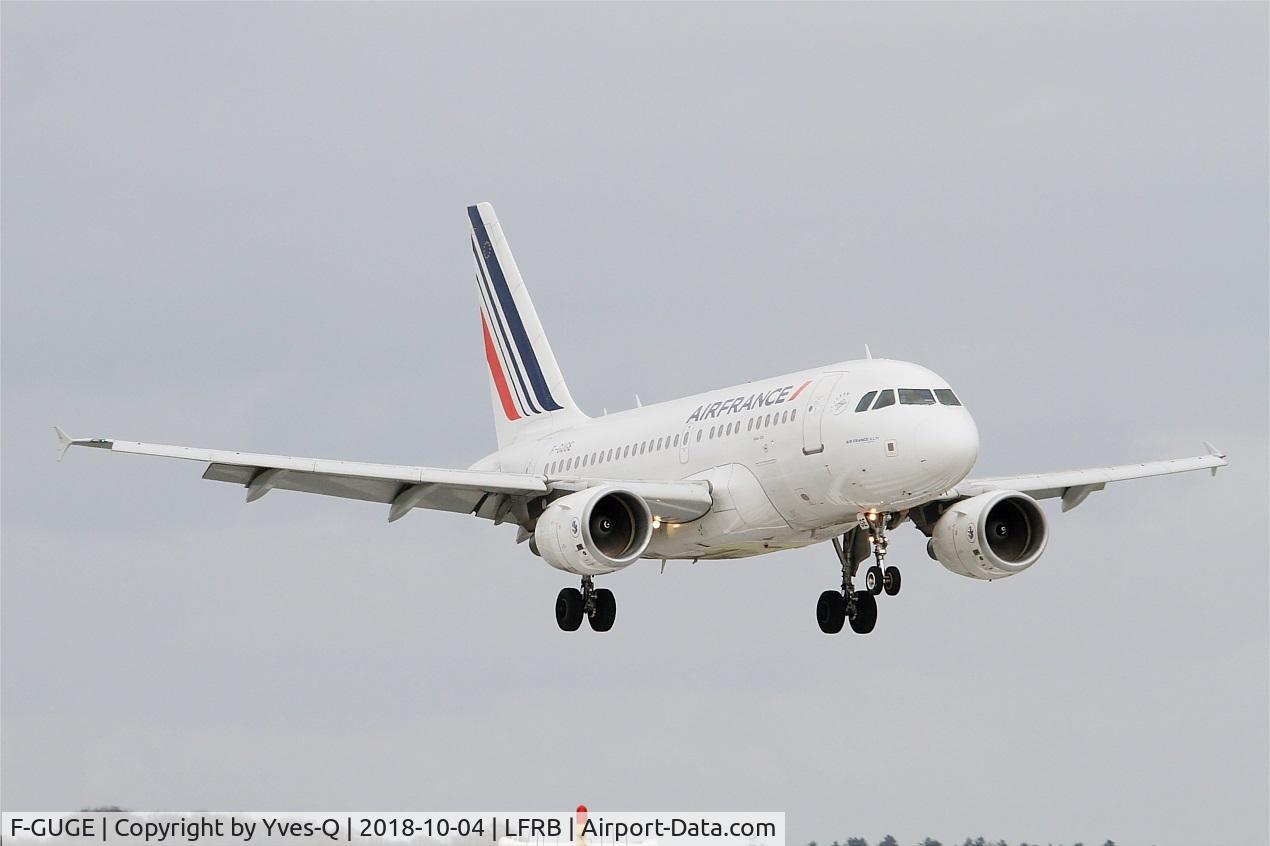 F-GUGE, 2003 Airbus A318-111 C/N 2100, Airbus A318-111, On final rwy 25L, Brest-Bretagne Airport (LFRB-BES)