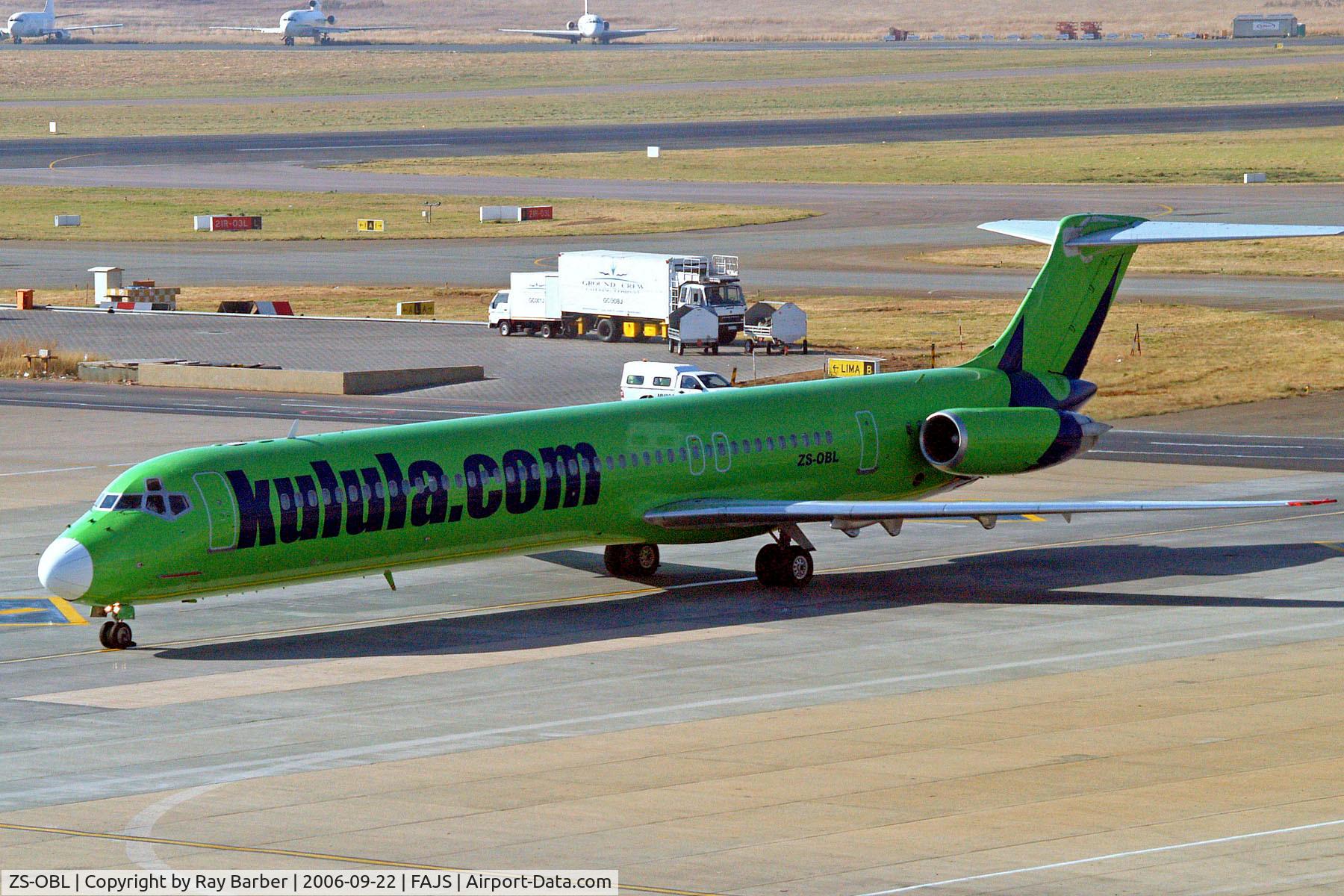 ZS-OBL, 1985 McDonnell Douglas MD-82 (DC-9-82) C/N 49164, ZS-OBL   McDonnell Douglas DC-9-82 (MD82) [49164] (Kulula.com) Johannesburg Int'l~ZS 22/09/2006