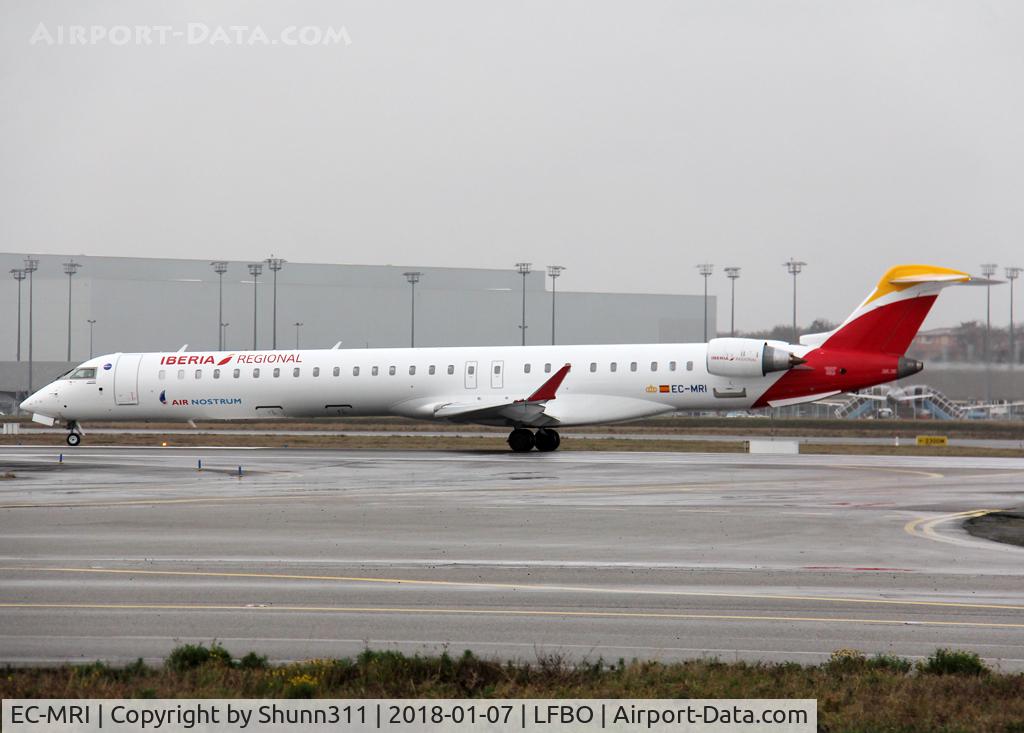 EC-MRI, 2017 Bombardier CRJ-1000 (CL-600-2E25) C/N 19056, Ready for take off from rwy 14L