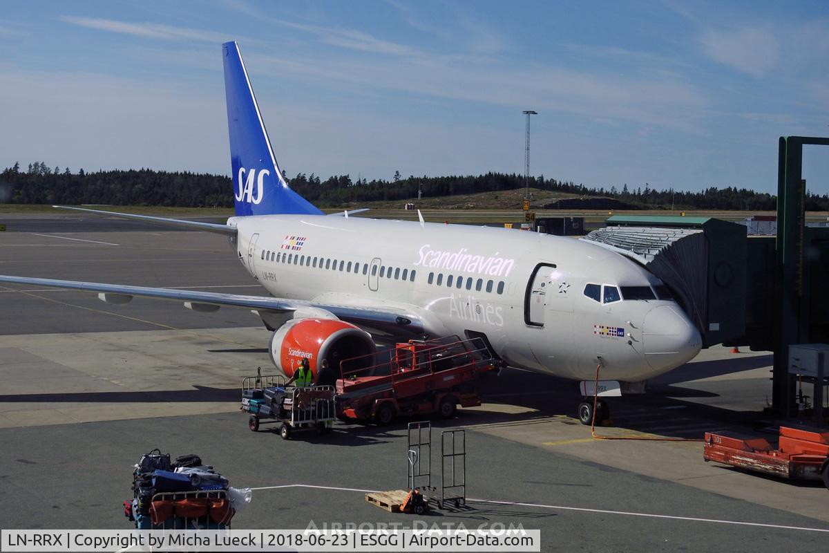 LN-RRX, 1998 Boeing 737-683 C/N 28296, At Gothenburg
