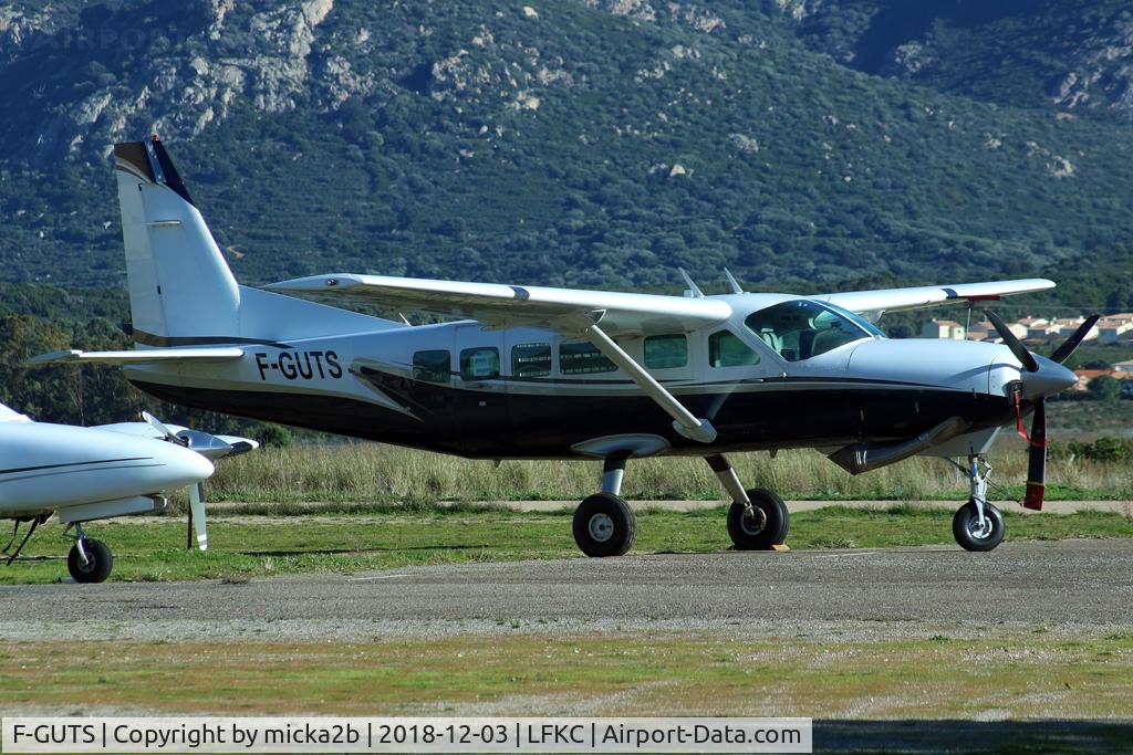 F-GUTS, 1993 Cessna 208 Caravan I C/N 20800225, Parked
