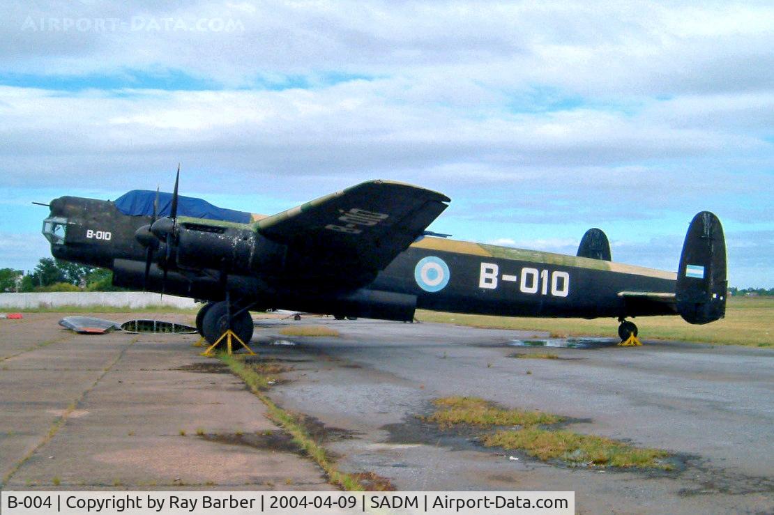 B-004, Avro 615 Lincoln B.2 C/N 1408, B-004  (B-010) Avro 694 Lincoln B.2 [1408] (Ex Argentine Air Force / Museo Nacional de Aeronáutica) Moron-Buenos Aires Province~LV 09/04/2004 Wears false marks of B-010.