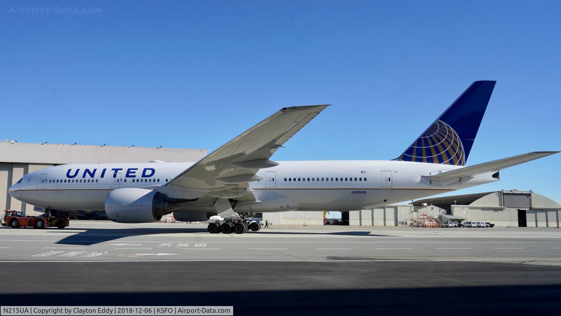 N215UA, 2000 Boeing 777-222 C/N 30221, SFO 2018.