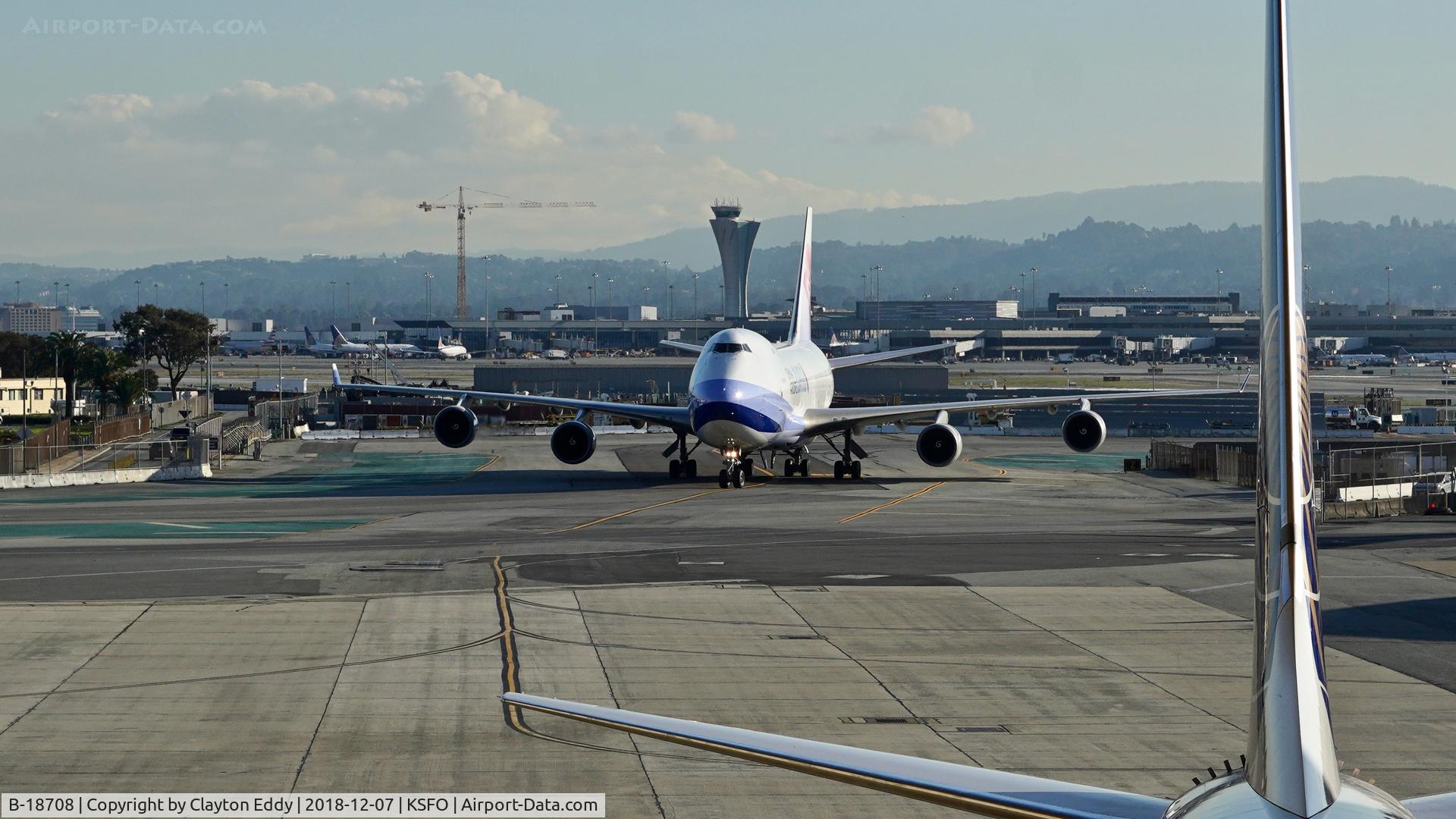 B-18708, 2001 Boeing 747-409F/SCD C/N 30765, SFO 2018.