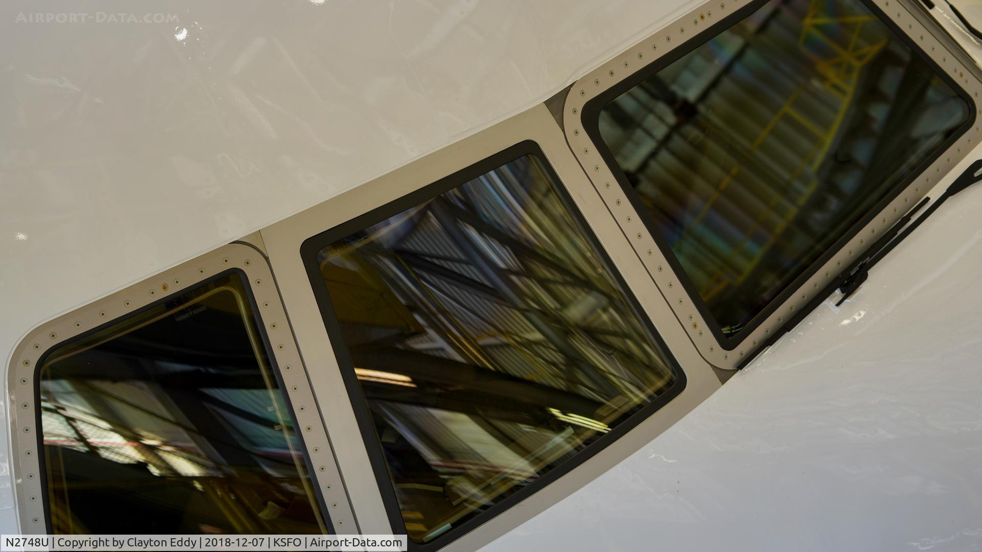 N2748U, 2018 Boeing 777-300/ER C/N 64994, SFO 2018.