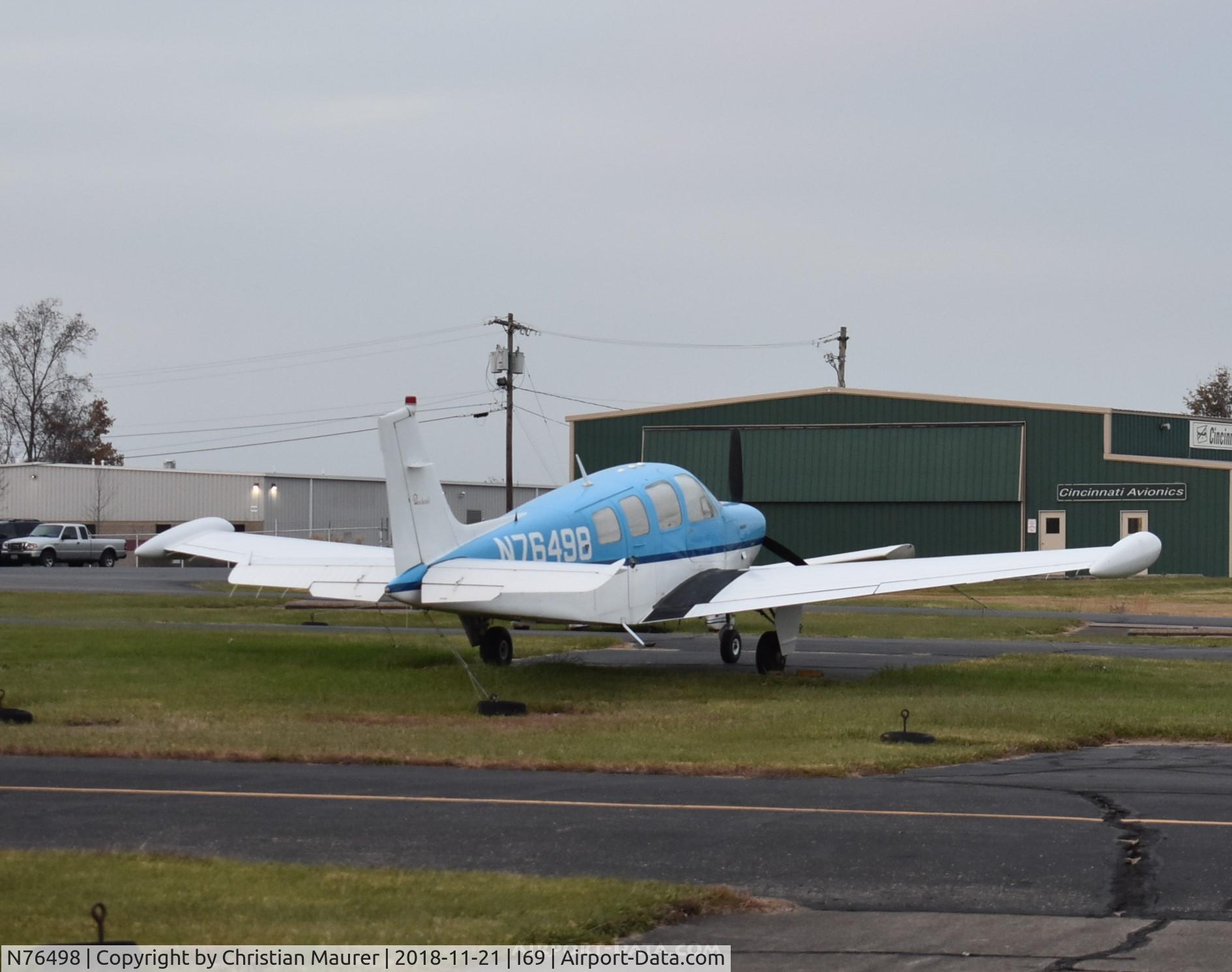 N76498, 1991 Beech A36 Bonanza 36 C/N E2607, Beech A36 - really cool colors on it