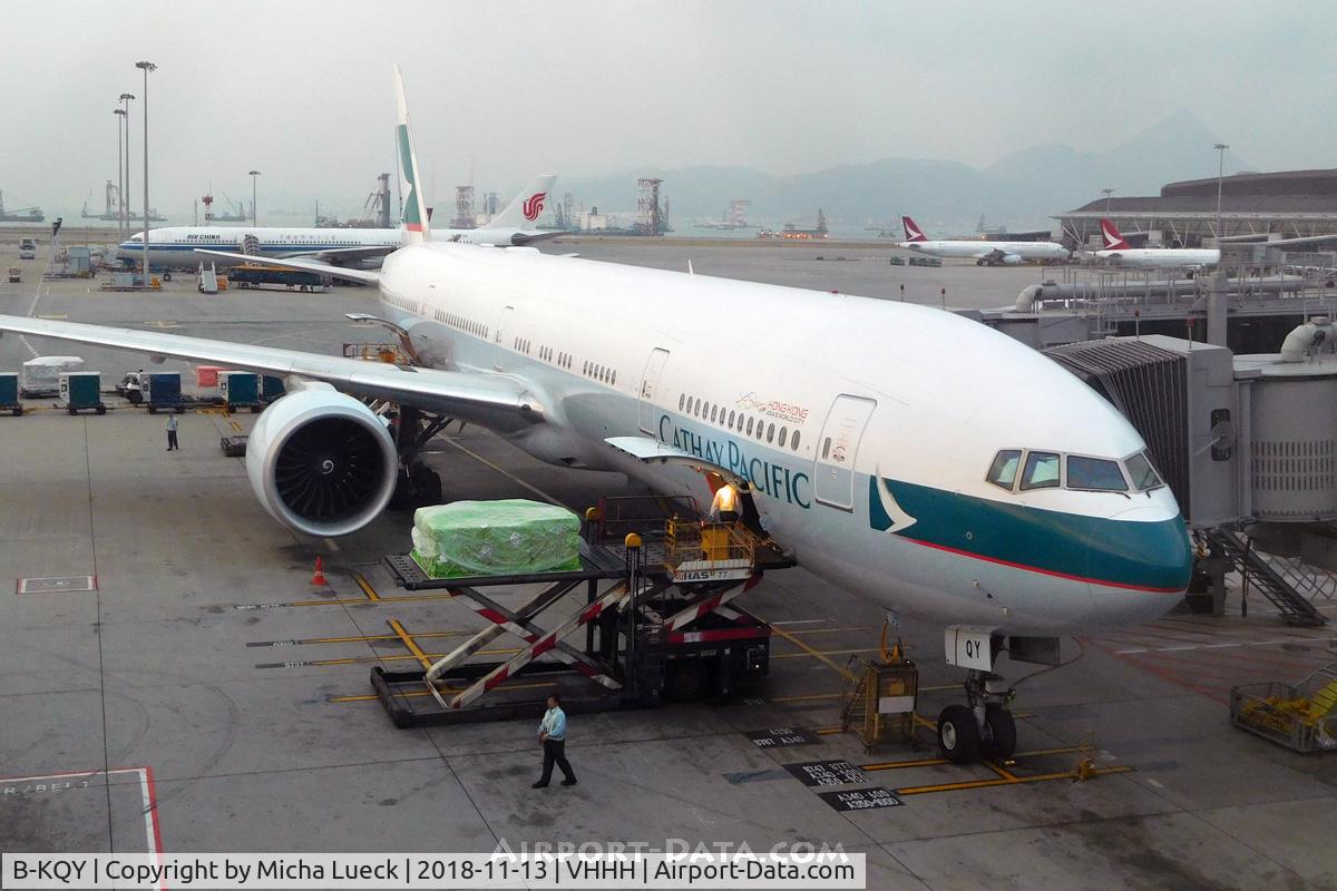 B-KQY, 2015 Boeing 777-367/ER C/N 41764, At Hong Kong