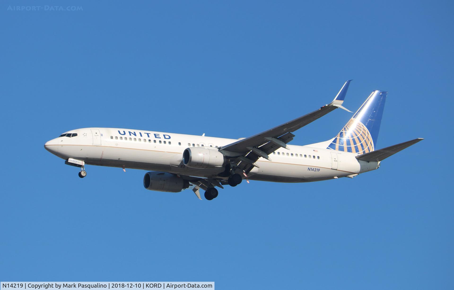 N14219, 1998 Boeing 737-824 C/N 28781, Boeing 737-824