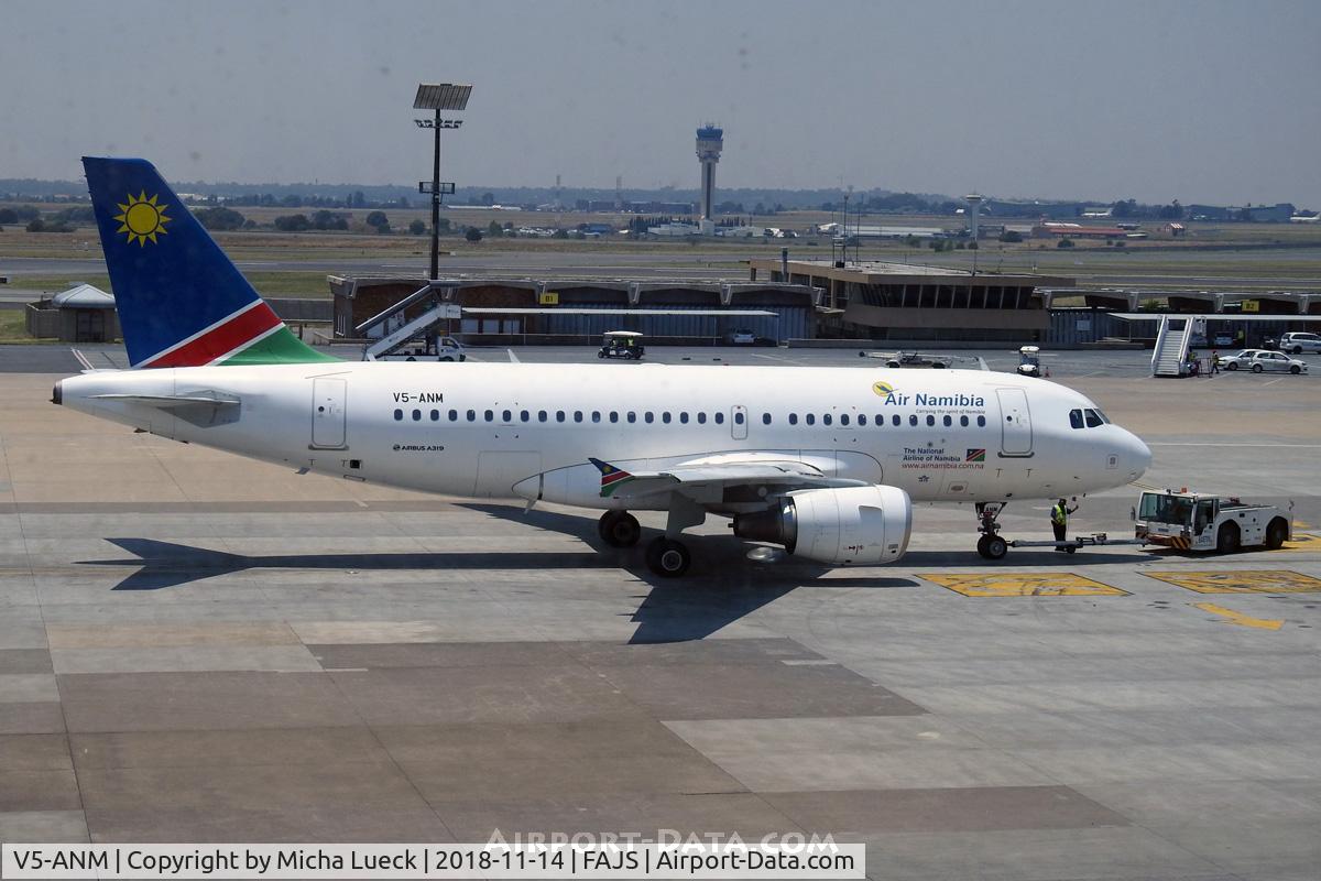 V5-ANM, 2013 Airbus A319-112 C/N 5366, At O.R. Tambo